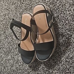 Torrid wedges size 8.5